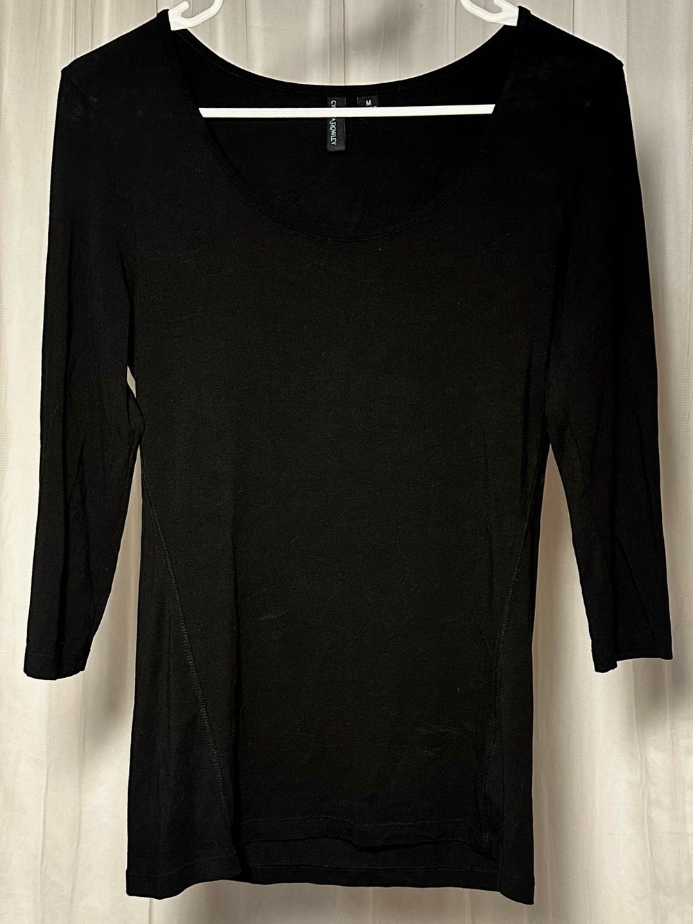 BEAUTIFUL BASIC Cynthia Rowley Black Scoop Neck 3/4 Sleeve Tee